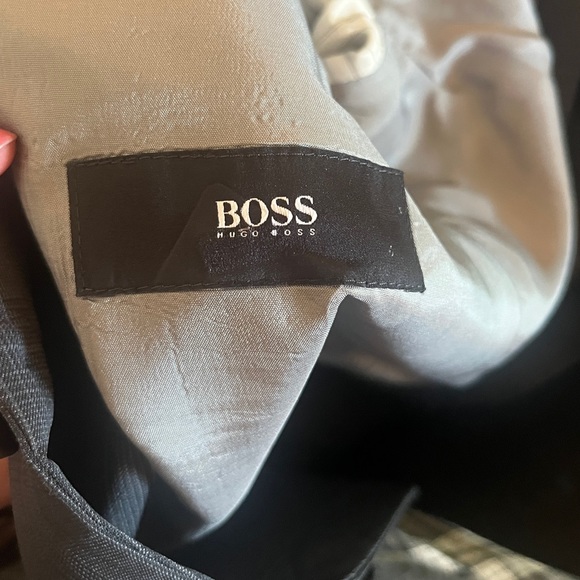 Hugo Boss grey suit 🔥 - Picture 10 of 11